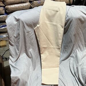 Crosby Women's Light Beige Capris